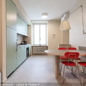 Apartment Brera In Moscova, Mailand